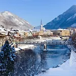 Salzkammergut Hideaway Rudolph 公寓 *